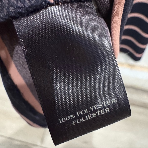 Ann Taylor striped short sleeve dress ❤️ - Picture 9 of 9